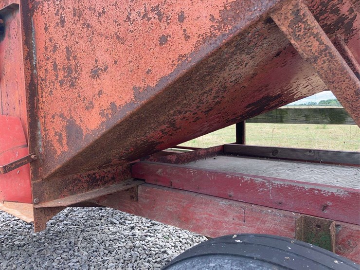 jm-wagon-with-john-deere-running-gear-image-15