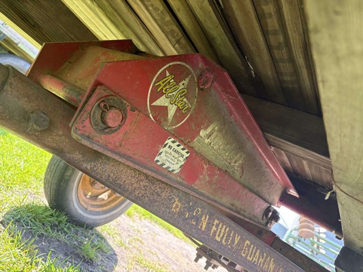 barge-box,-wood,-68”x12’,-31”-sides,-with-sideboards,-on-minnesota-4-wheel-gear,-hoist,-no-endgate-image-14