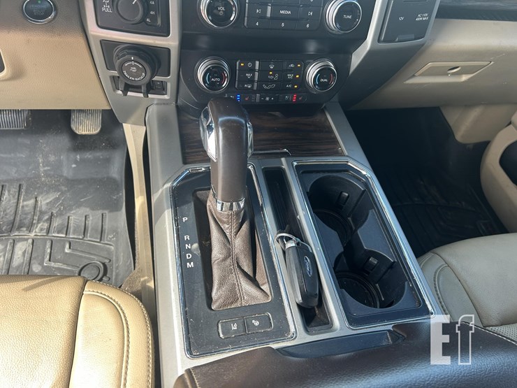 2020-ford-f150-image-19