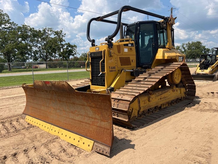 2019-caterpillar-d6n-lgp-image-8