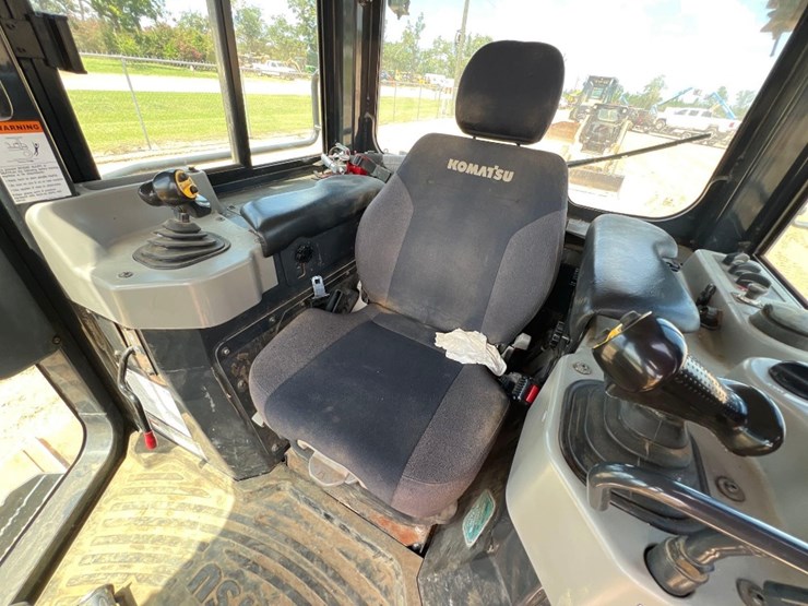 2021-komatsu-d39px-24-image-33
