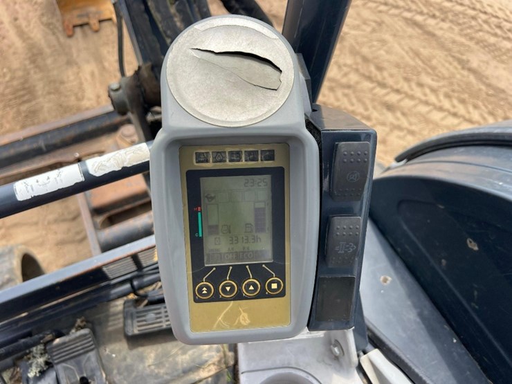 2018-deere-50g-image-30