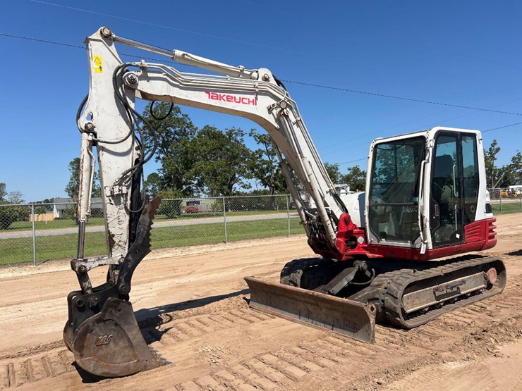2017-takeuchi-tb290-image-8