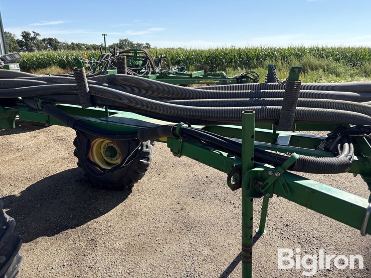 2009-john-deere-1910-image-16