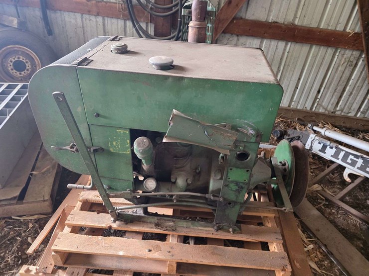 john-deere-luc-image-1