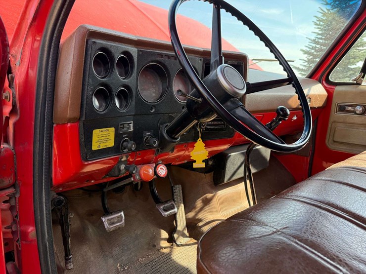 1976-c60-grain-truck,-single-axel,-15’-steel-box,-wood-floor,-roll-tarp,-v8-350-motor,-4-speed-2-spe-image-42