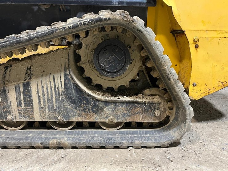 new-holland-c232-image-15