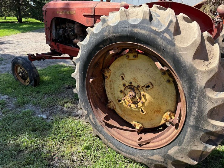 massey-harris-444-image-7