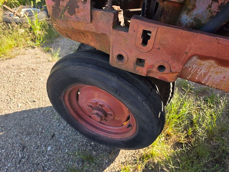massey-ferguson-44-image-22