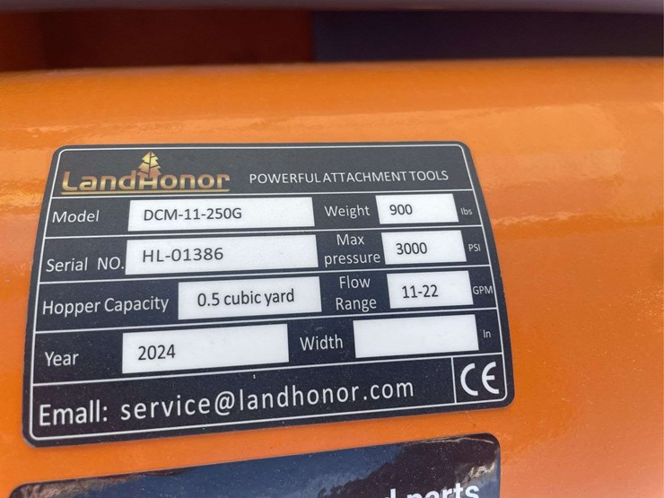 2024-landhonor-double-discharge-concrete-mixer-image-3