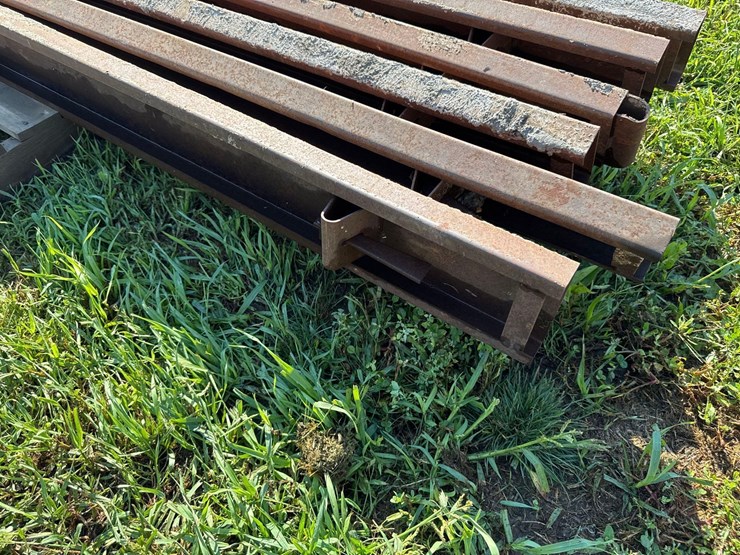 6--6”-x-10’-steel-cement-forms-image-4