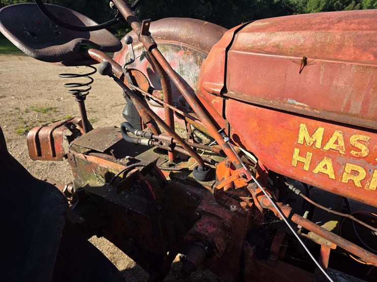 massey-ferguson-44-image-27
