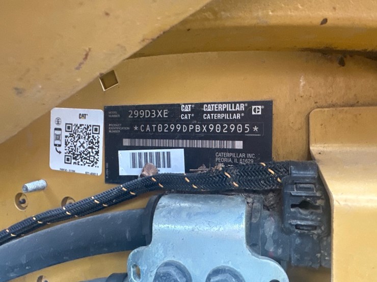 2021-caterpillar-299d3-xe-image-9