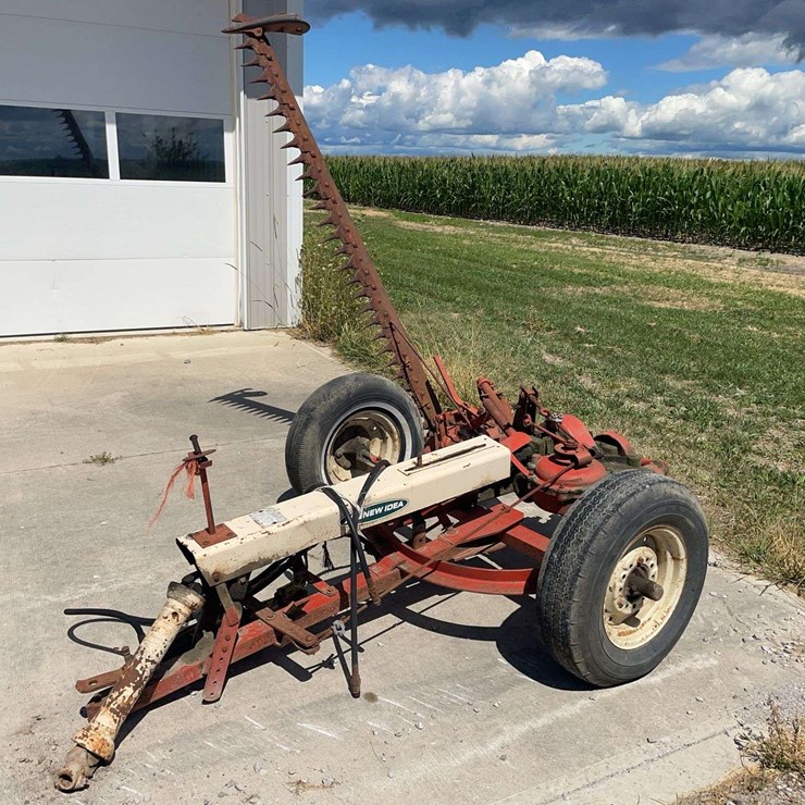 New Idea Sickle bar mower