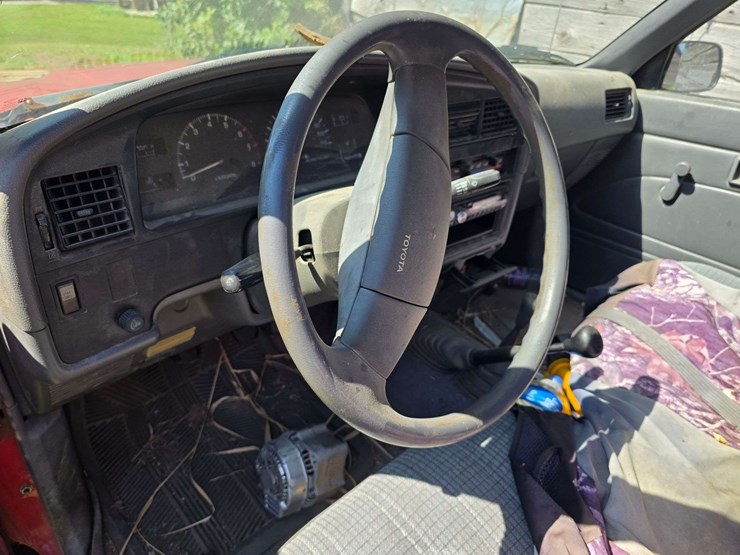 1990-toyota-pickup,-5-speed-with-reverse,-regular-cab,-187,724-miles,-vin:-0008823,-*untested-image-10