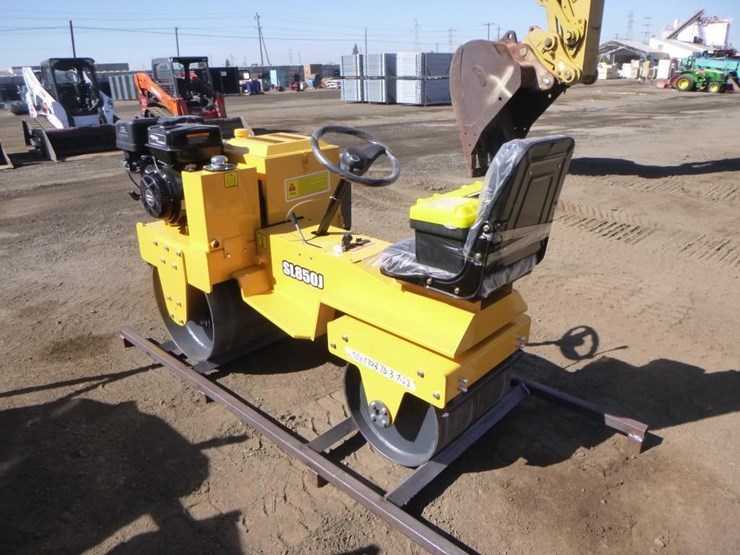2025-sdlool-sl850-tandem-vibratory-roller-image-4