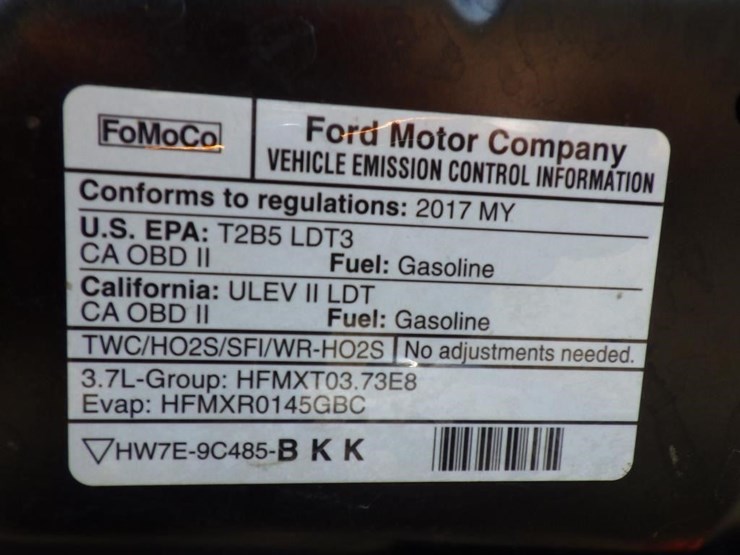 2017-ford-explorer-image-12