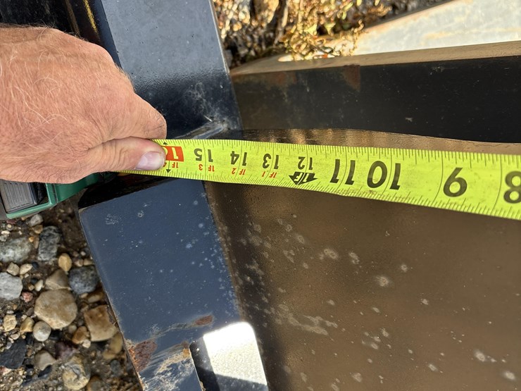 48”-skid-steer-pallet-forks-image-13