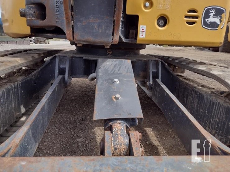 2021-deere-26g-image-20