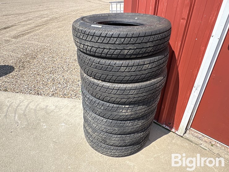 rainier-st-st235/80r16-trailer-tires-image-1