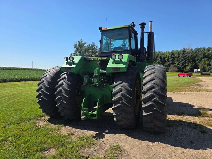 1989-john-deere-8760-image-23
