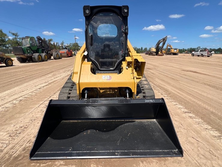 2022-caterpillar-279d3-image-7