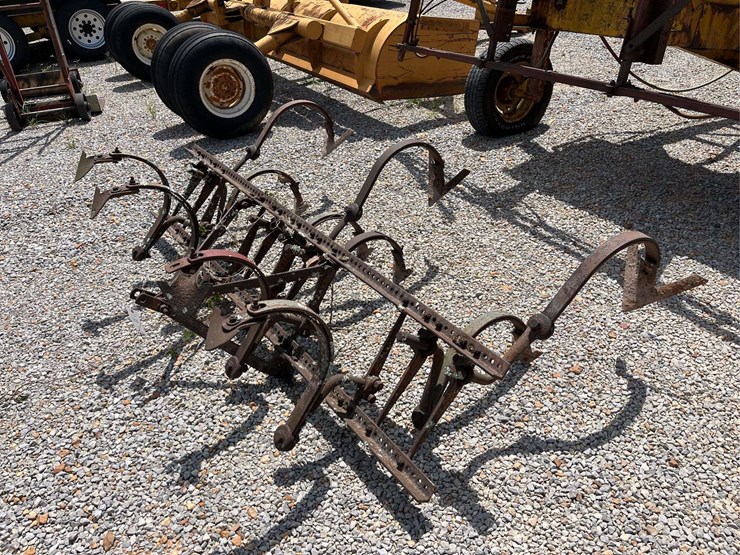 massey-ferguson-3-image-2
