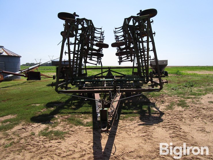 john-deere-1060-image-2