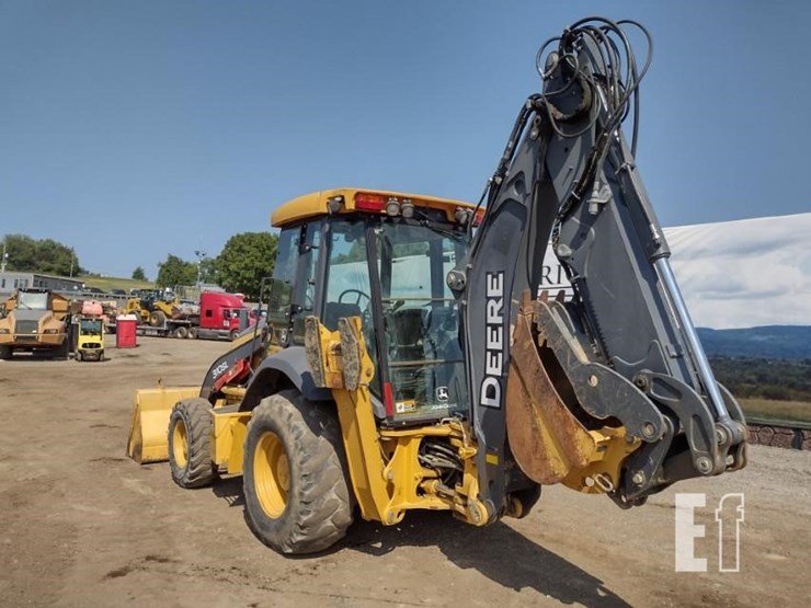 2017-deere-310sl-image-40