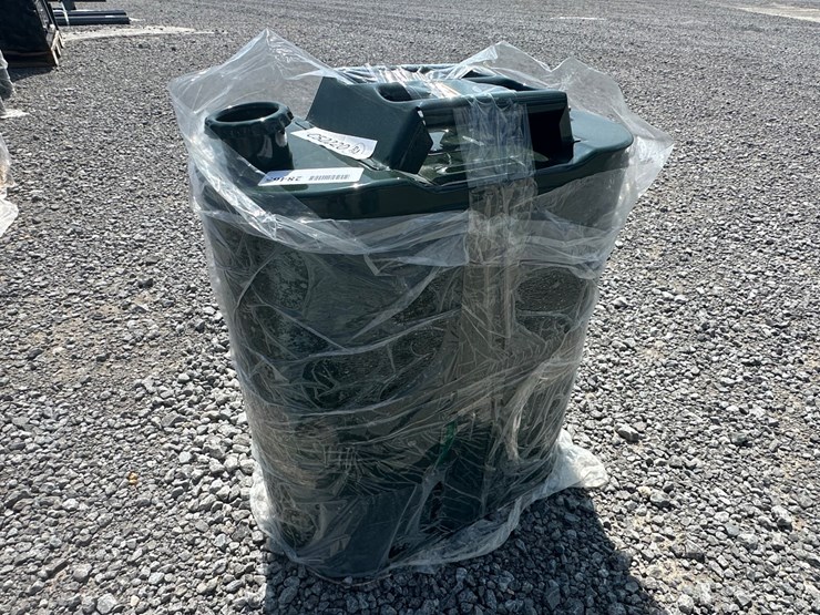 #28466-•-30l-metal-jerry-can-image-1