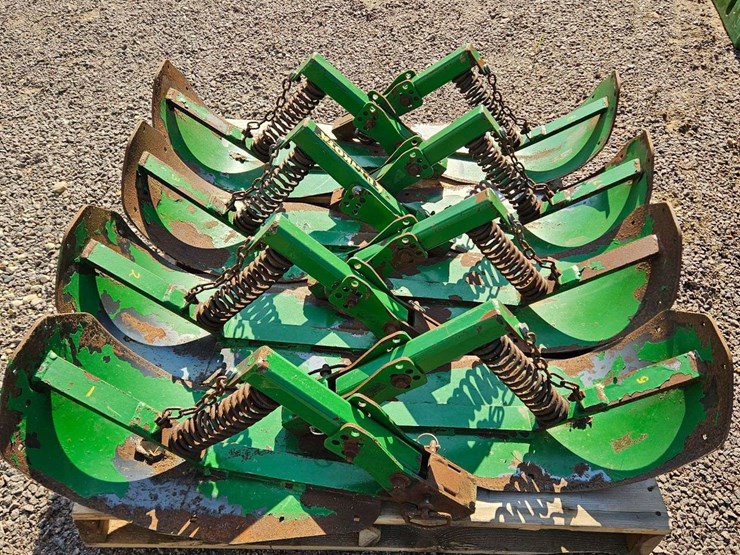lankkota-stalk-stompers-with-misc-mounting-brackets-and-hardware-image-1