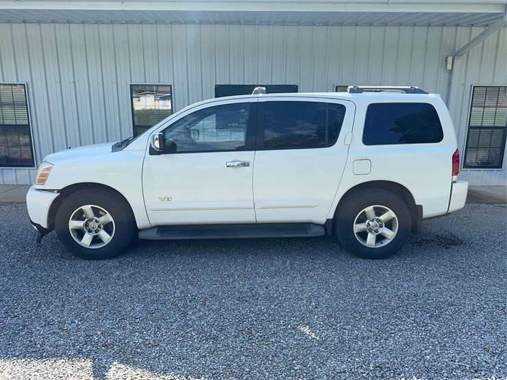 2007-nissan-armada-image-2