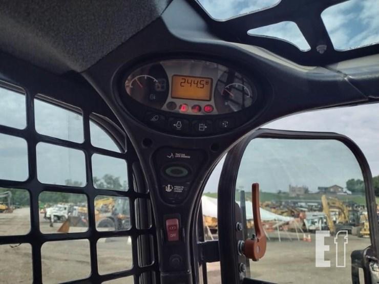 2022-bobcat-s740-image-7