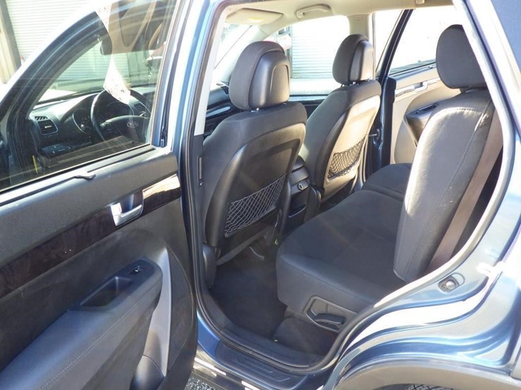 2014-kia-sorento-image-7