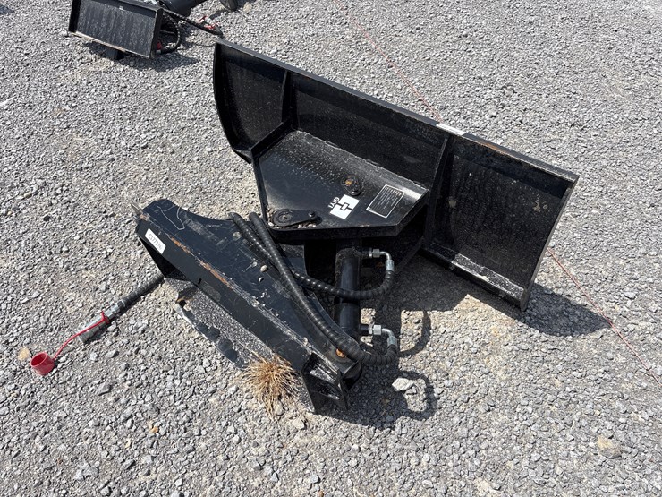 #28424-•-giyi-gy-txc-43"-snow-shovel-image-3