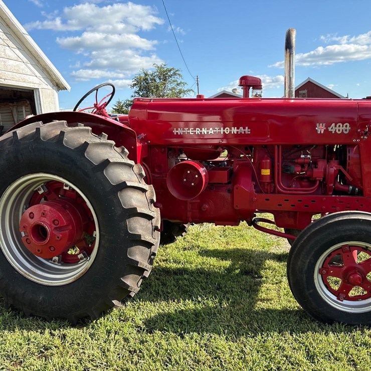 1956 INTERNATIONAL 400