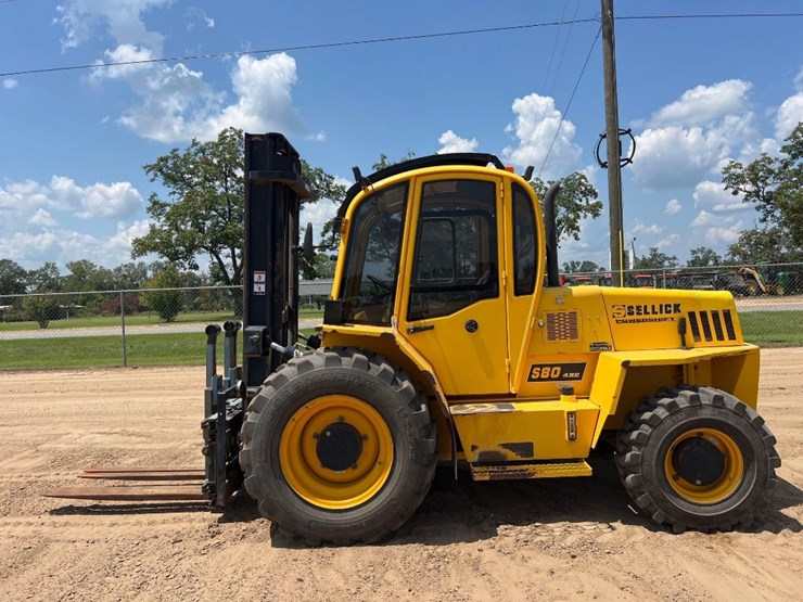 sellick-s80t4e-4ps-rough-terrain-forklift-image-1