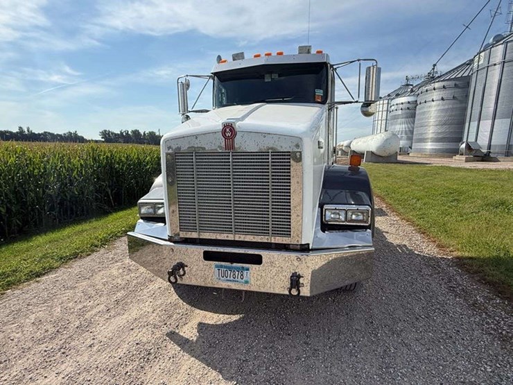 2007-kenworth-t800-image-3