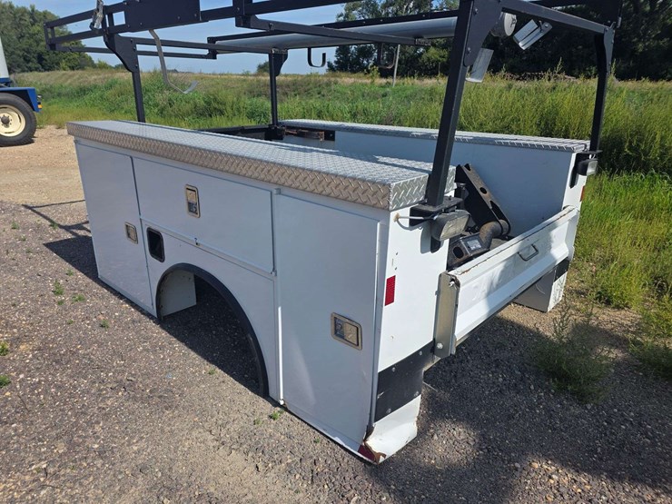 dakota-bodies-service-body,-8’3”-long-x-80”-outside,-has-some-left-side-rear-damage-image-11