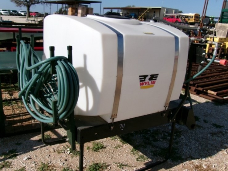 3pt-200gal-sprayer--pto-pump-image-1