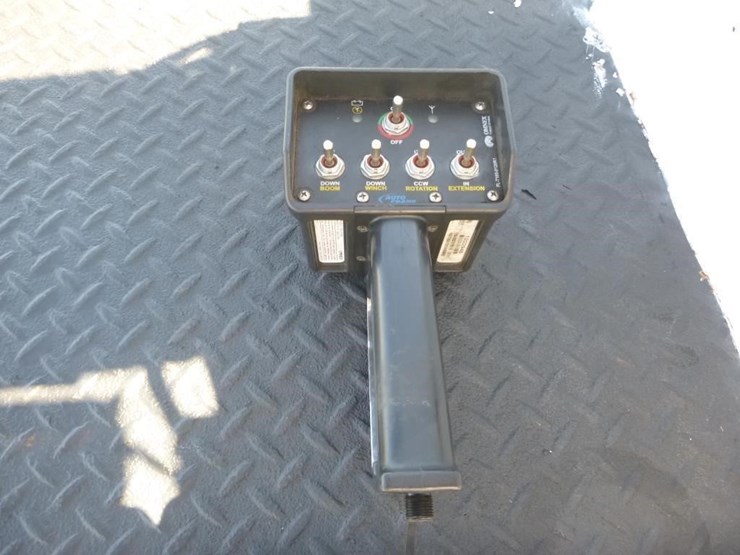 2011-ford-f550-image-14