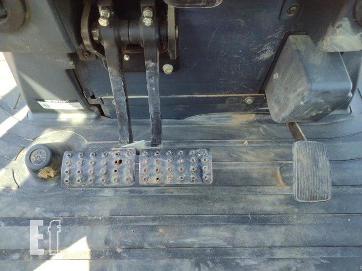 2017-deere-310sl-image-9