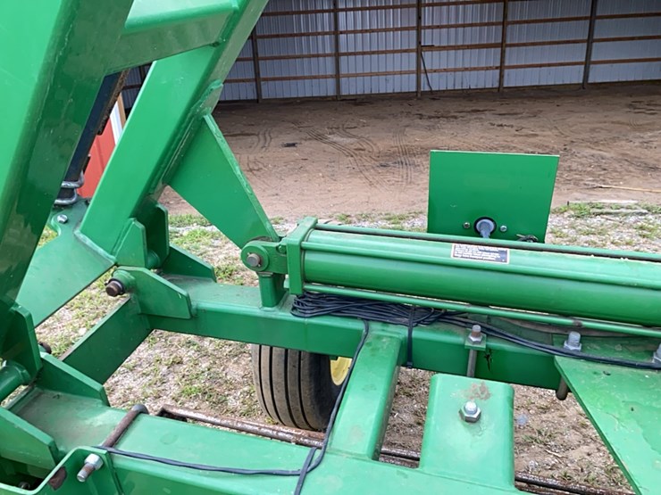 john-deere-200-image-18