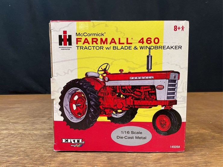 1/16-farmall-460-w/blade-+-windbreaker-nib-ertl-image-5