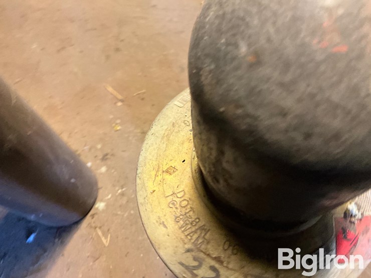 compressed-gas-cylinder-image-13