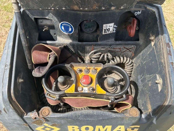 2017-bomag-bmp8500-image-6