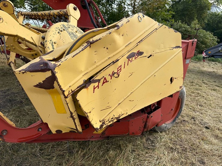 new-holland-499-image-3