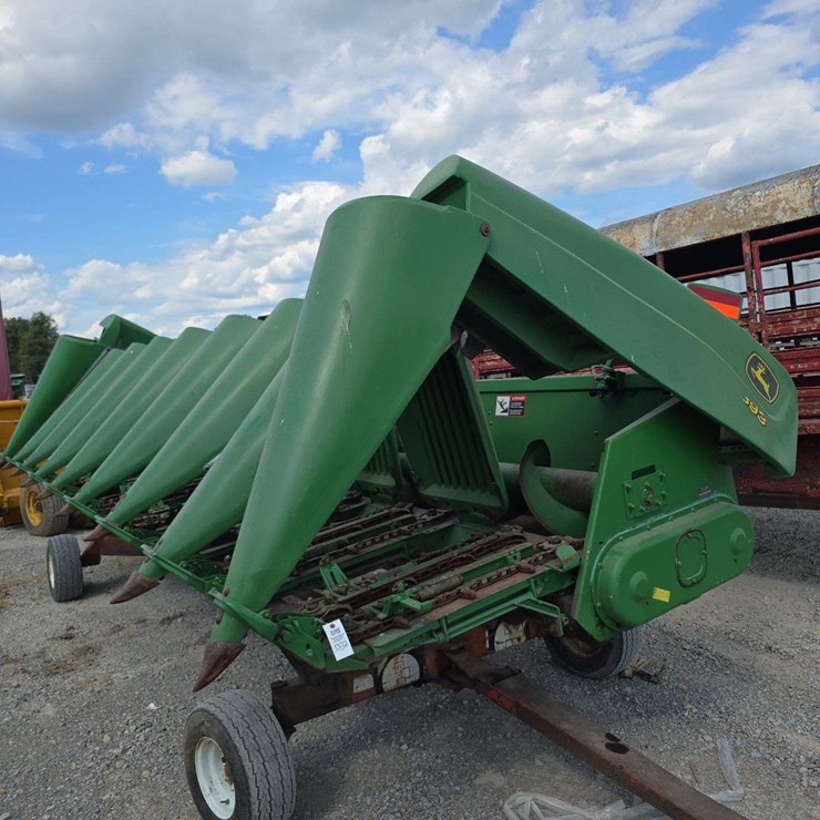 JOHN DEERE 893