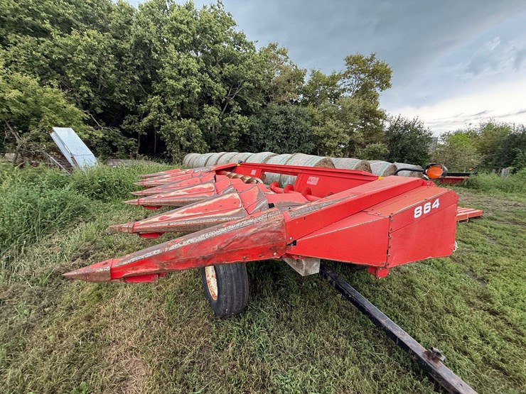 massey-ferguson-864-image-10