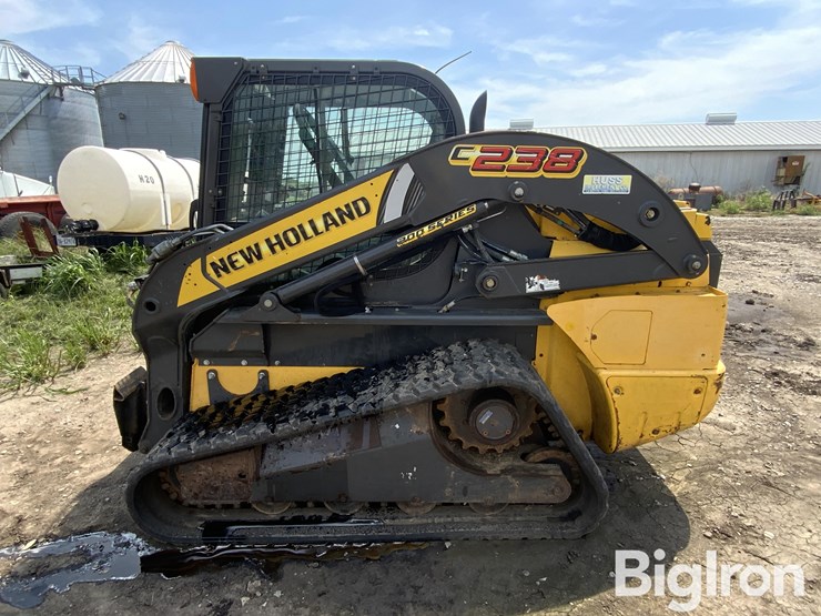 new-holland-c238-image-8